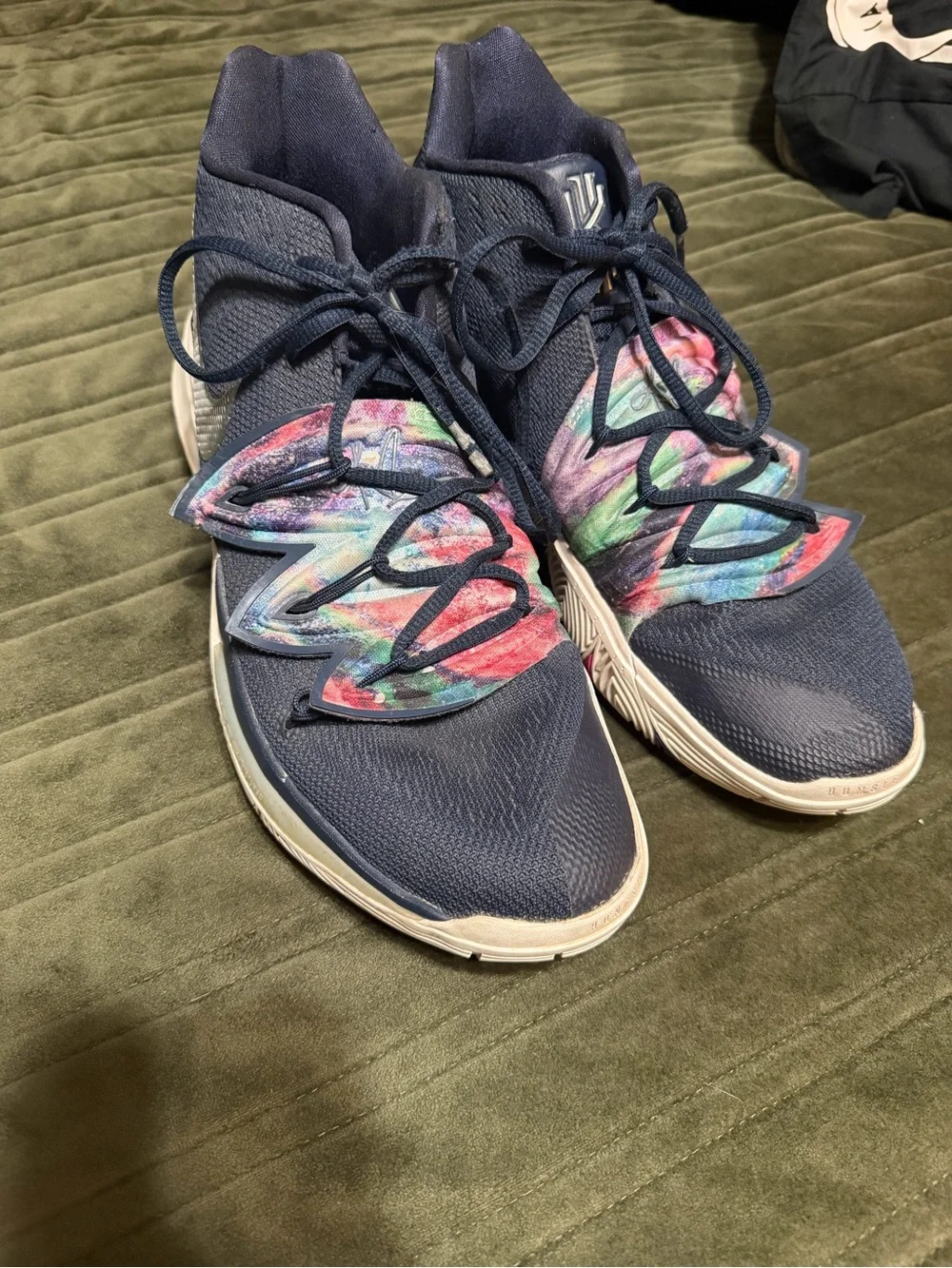 Nike Mens Kyrie 5 Shoes Multi